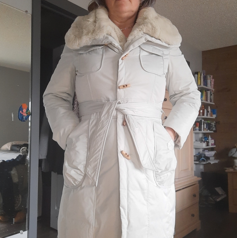 Danier White Fur-Collar Down Coat